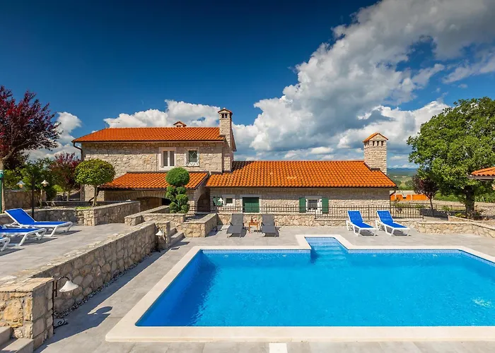 Villa Skavre