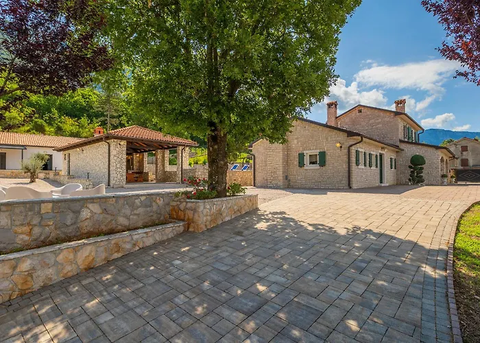 Villa Skavre